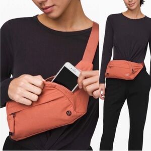 NWT Lululemon On The Beat belt bag